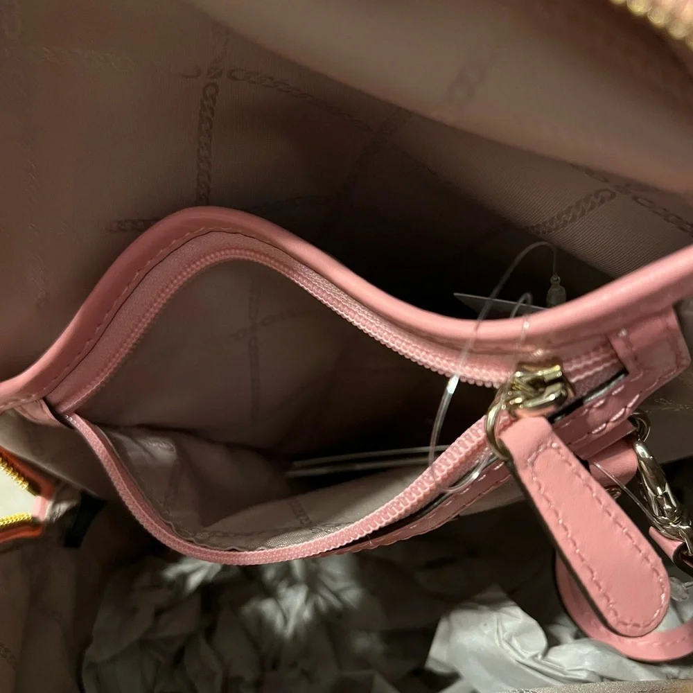 BRAND NEW MK RHEA ZIP IN ~CARNATION~ 🩷 - Picture 7 of 13